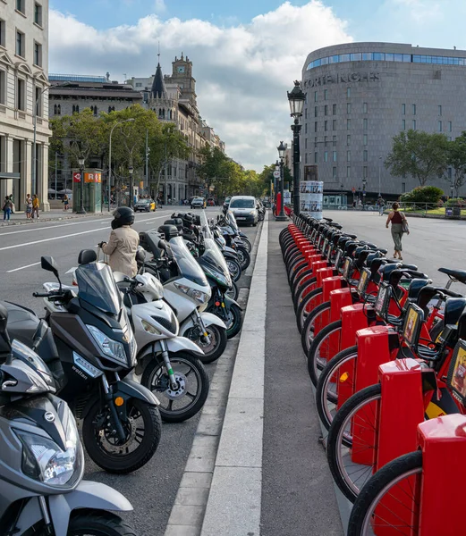 E-motorlar ve scooterlar için toplama noktası, Barcelona, Katalonya, İspanya