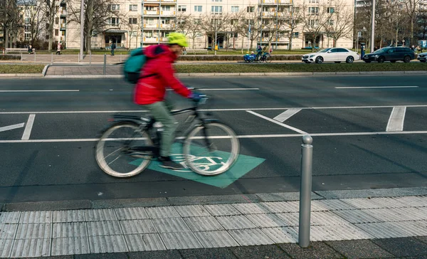 Voies Spéciales Pour Cyclistes Sur Lichtenberger Strasse Berlin Mitte Allemagne — Photo