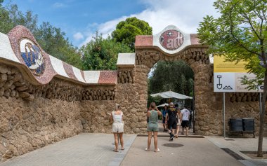 Park Guell, Mozaik Yazıtları, Park Guell, Barselona, Katalonya, İspanya