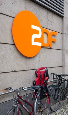 Zollernhof 'taki ZDF Capital Studio, Unter den Linden, Berlin, Almanya