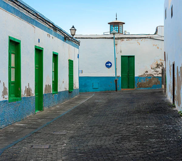 Façade Détaillée Portes Fenêtres Sur Les Immeubles Appartements Teguise Lanzarote — Photo