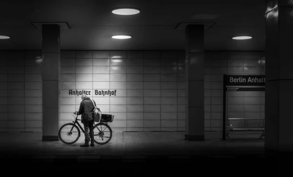 Svartvitt Fotografi Bahnhof Anhalter Bahnhof Berlin Tyskland — Stockfoto