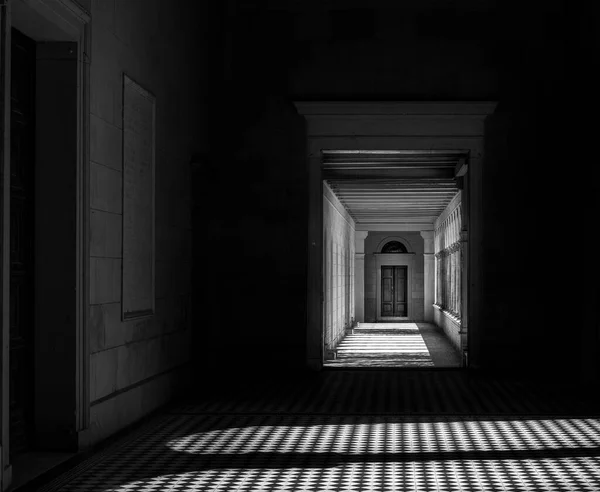 德国柏林老走廊的黑白摄影 — 图库照片