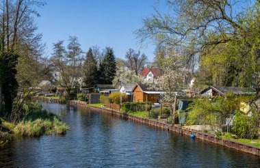 Tegeler Hafen, Berlin, Almanya 'da yeni yerleşim alanı ve tahsis bahçesi