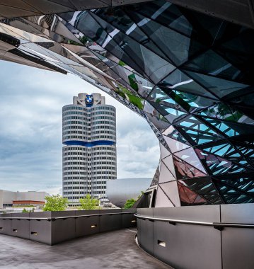 BMW 4 silindirli kule, Münih, Bavyera, Almanya