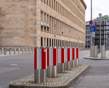 Güvenlik bölgesi, Dışişleri Bakanlığı, yeraltı otoparkının girişi, Berlin, Almanya