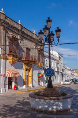 Terk edilmiş güney tarzı evleri olan eski bir kasaba, Arcos, Endülüs, İspanya,