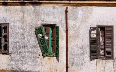 Terk edilmiş güney tarzı evleri olan eski bir kasaba, Arcos, Endülüs, İspanya,