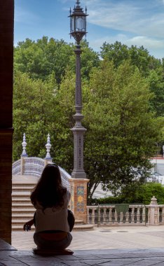 Seville, Endülüs, İspanya 'daki Plaza de Espana' da mimarlık