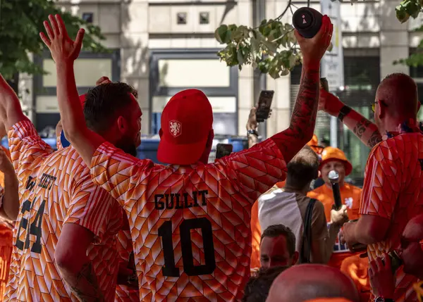 2024 Avrupa Futbol Şampiyonası, Hollanda taraftarları Berlin, Unter den Linden, Berlin, Almanya