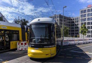 Berlin Nordbahnhof, Berlin, Almanya 'daki tramvay bağlantısında inşaat çalışmaları