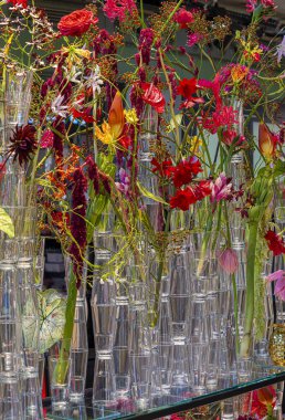 sanatsal çiçek düzenlemeleri ve dekorasyonları, Alman Floristry Şampiyonası, Berlin, Almanya