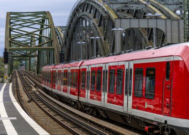HVV Stadtbahn istasyonu ve terminal istasyonu Elbbrcken, Hamburg, Almanya