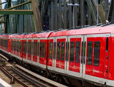 HVV Stadtbahn istasyonu ve terminal istasyonu Elbbrcken, Hamburg, Almanya