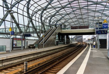 HVV Stadtbahn istasyonu ve terminal istasyonu Elbbrcken, Hamburg, Almanya