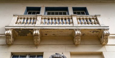 Berlin Wannsee, Berlin, Almanya 'da pergola, spolia ve süslemeli Glienicke Sarayı