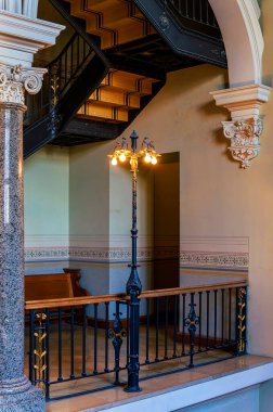 Sunak ve merdiven ile iç çekimler, Berlin Katedrali Lustgarten, Berlin, Almanya