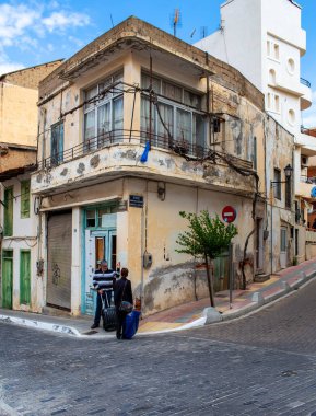 Yunanistan 'ın Girit kentindeki eski Agios kentindeki konut binası