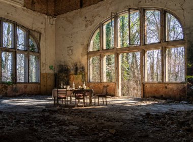 Eski Alp Evi 'nde iç tasarım, tarihi sanatoryum, Beelitz, Brandenburg, Almanya