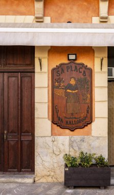 Playa de la Constitucion 'da detaylı fotoğraf, gastronomi, Alcudia, Mallorca, İspanya