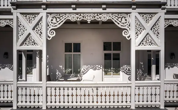 Binz, Rgen, Mecklenburg-Batı Pomerania, Almanya 'daki Baltık Denizi gezinti alanında sahil beldesi mimarisi