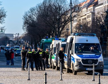 Berlin Polisi, Unter den Linden, Berlin, Almanya