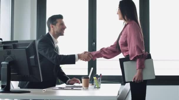 Video Van Zakelijke Partner Handdruk Proces Succesvol Deal Concept Grote — Stockvideo