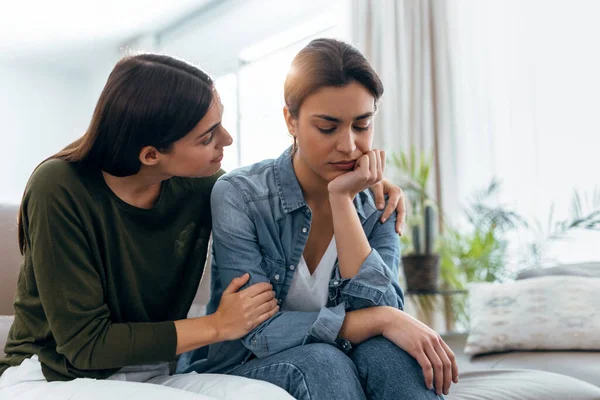 Shot Pretty Young Woman Supporting Comforting Her Sad Friend While — Stock Photo, Image