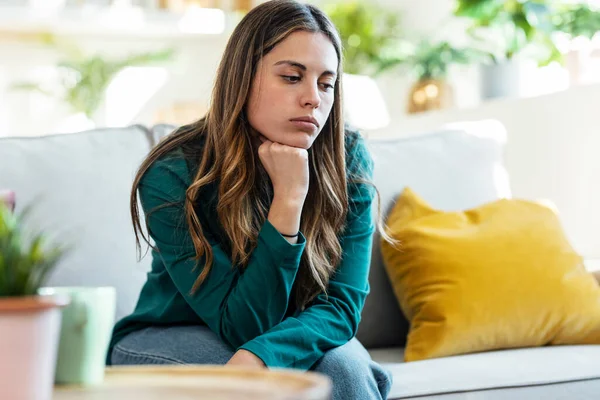 Shot Beautiful Young Woman Thinking Worried Sitting Couch Home — Stock Photo, Image