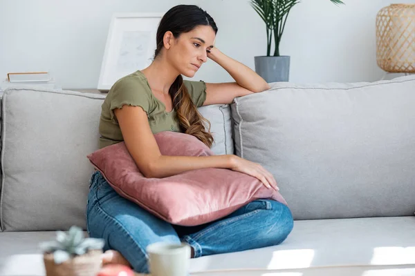 Shot Worried Sad Woman Thinking While Sitting Couch Living Room — Stock Photo, Image