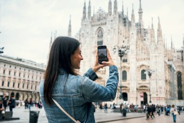 Milano sokaklarını gezerken çekilen güzel fotoğraflar.