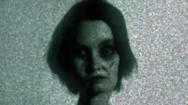 Televizyondaki hayalet kız paraziti