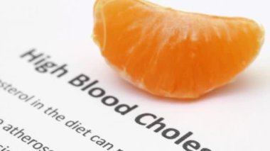 Yüksek kan kolesterolü konsepti dolly shot