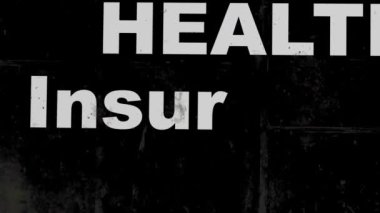 Sağlık Sigortası metni farklı ok şekillerinde