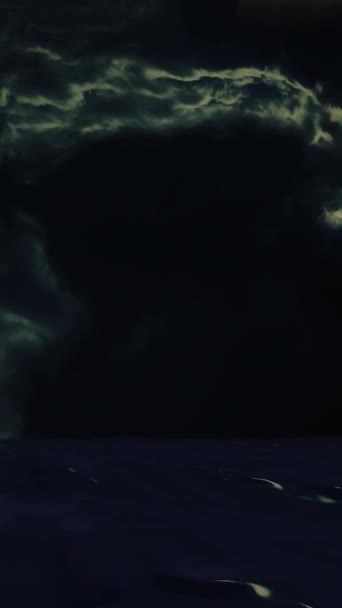Dark Ocean View Med Stormiga Moln Horizon Vertikal Video — Stockvideo