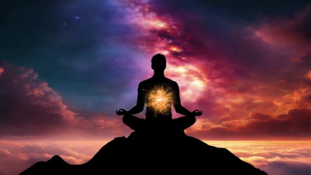 Yoga Meditasyonundaki Insan Silueti Enerji Arka Planına Karşı Hindu Çakralarını — Stok video