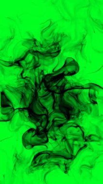 Yeşil Ekrandaki Siyah Duman dikey videosu