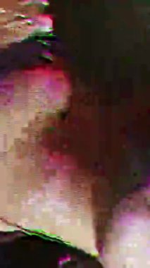 Gerçek Arıza ve TV ekranındaki bir ses dikey video