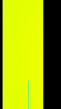 Siyah Arkaplan üzerindeki renkli Geometrik Şekiller dikey videoyu vurgular