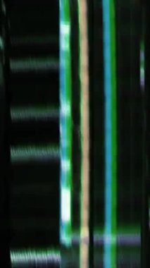 Gerçek Glitch Statik TV Gürültüsü Dikey Geçiş videosu