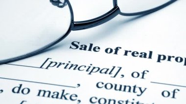 Gerçek bir oyuncak bebek iğnesi satışı.