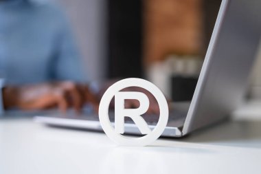 Telif Hakları Sembol Koruma İşareti. Ticari Marka ve Logo Kaydet