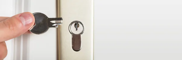 Kırık Anahtar Hasarlı Kilit Dolap Kapı Güvenliği — Stok fotoğraf