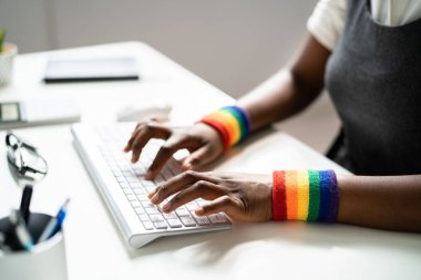 Ayrıcalıklı LGBT Renkleri. Çeşitlilik ve Kapsama Sigortası
