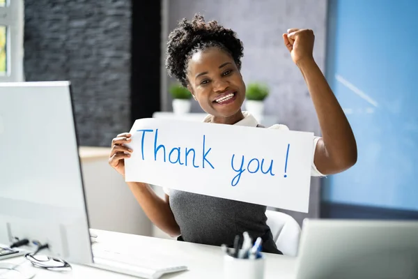 Poděkování Podnikové Pracovní Ocenění Znamení Vděčná Obchodní Žena — Stock fotografie