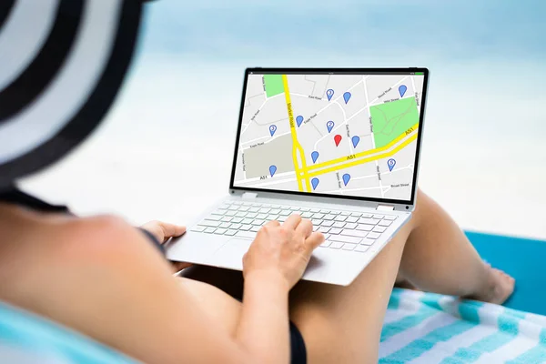 Gps Navigazione Mappa Posizione Cerca Laptop — Foto Stock