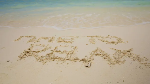 Время Расслабиться Текст Написанный Песке Берега Пляже — стоковое фото