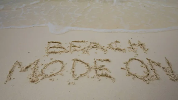 Beach Summer Saying Script Sign Strandmodus Eingeschaltet — Stockfoto
