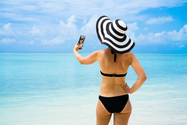 Summer Beach Selbstporträt Urlaubsglück Junge Attraktive Frau — Stockfoto