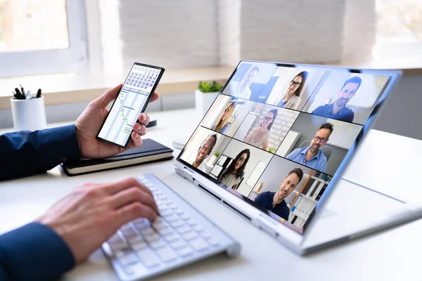 Virtuális Konferencia Találkozó Irodai Szobában Hibrid Konvertibilis Laptopról — Stock Fotó